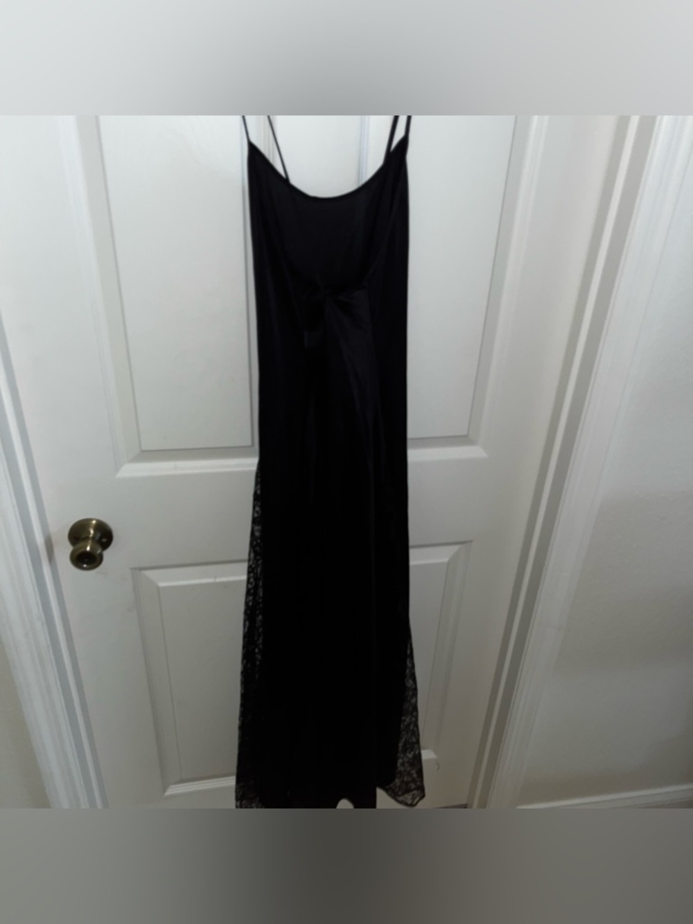 Vintage slinky black nylon lace nightgown slip dress Petra
Fashions size M L